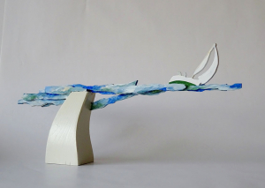 zeilen, houten object, 35 x 19 x 6, € 145,-